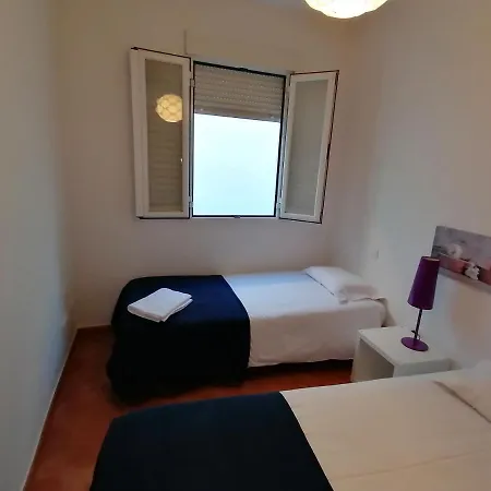 Apartamentos El Puente Madrid Exterior photo